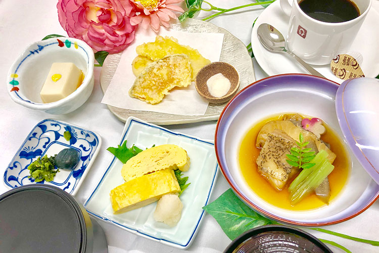 津山鶴山ホテル